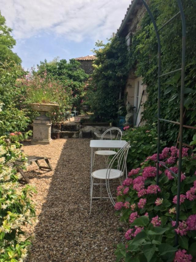 Chez Brown Bed & Breakfast Saint-Thomas-de-Conac Bagian luar foto
