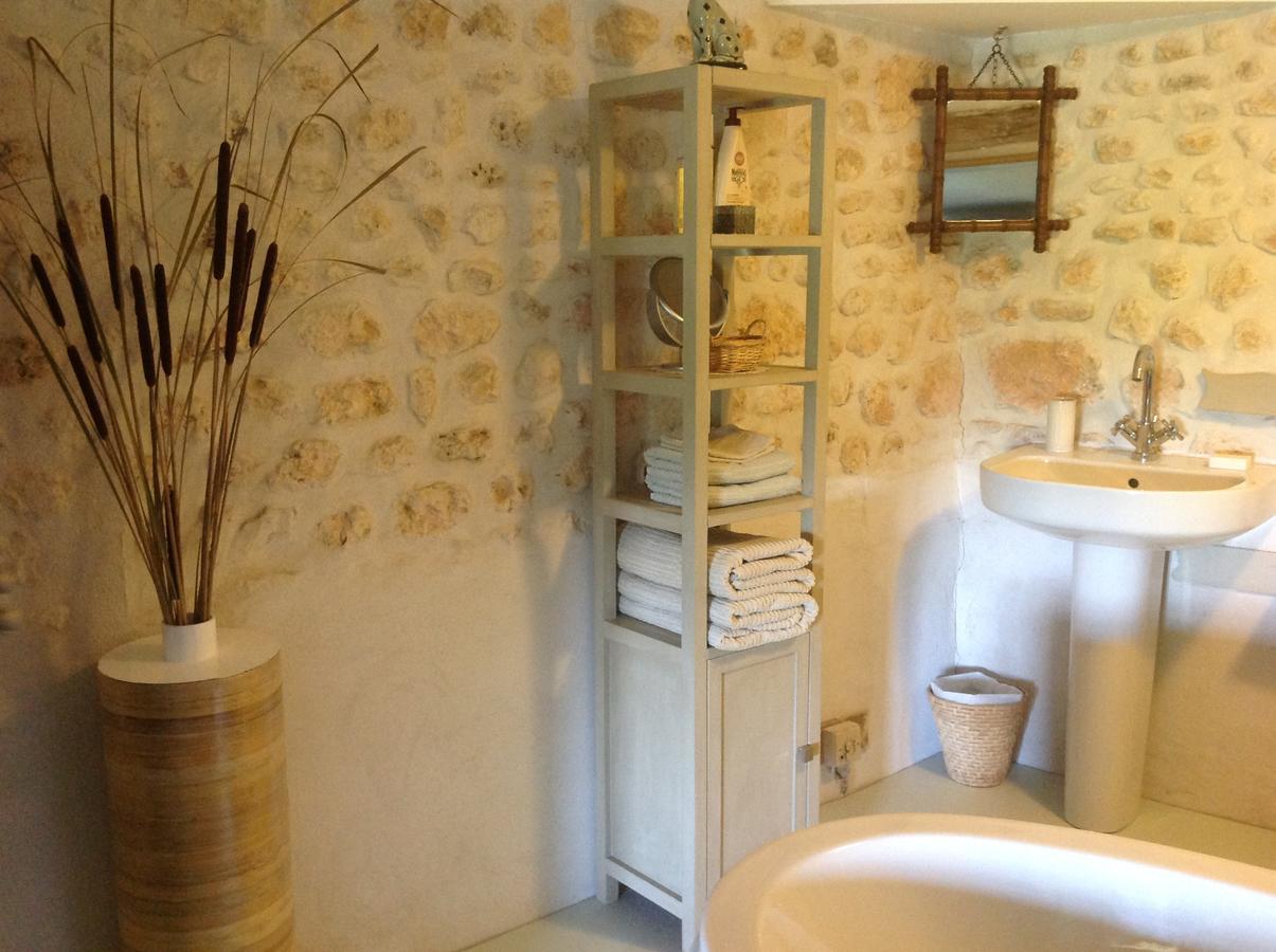 Chez Brown Bed & Breakfast Saint-Thomas-de-Conac Bagian luar foto