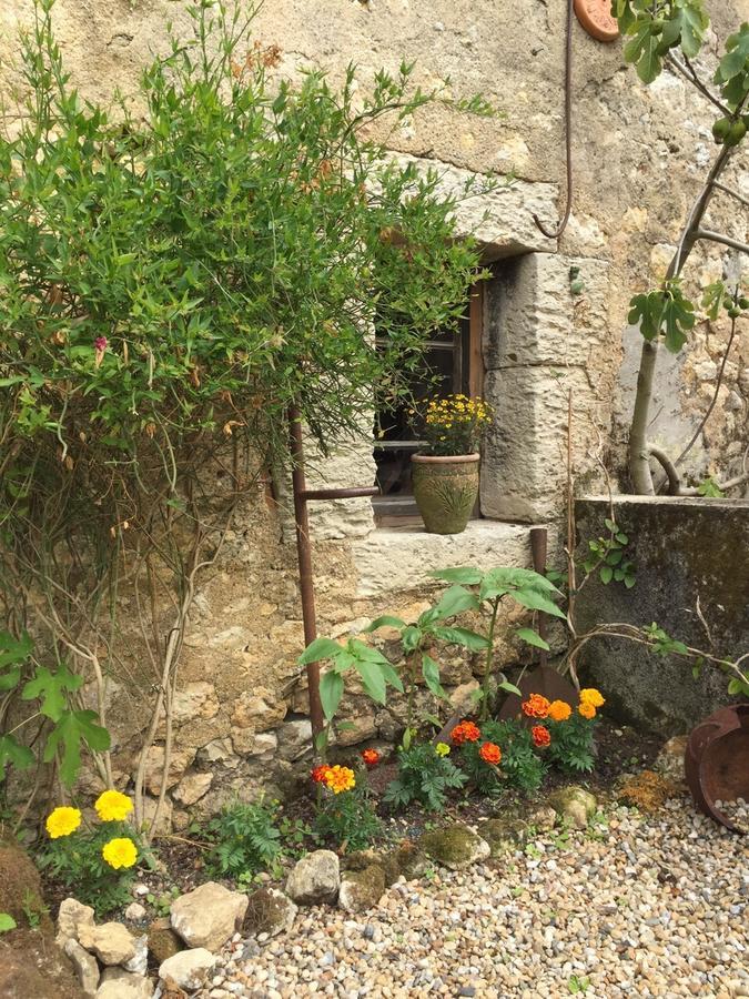 Chez Brown Bed & Breakfast Saint-Thomas-de-Conac Bagian luar foto