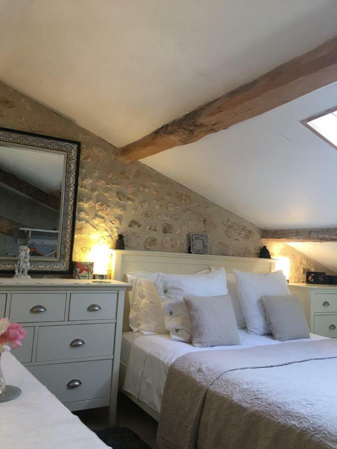 Chez Brown Bed & Breakfast Saint-Thomas-de-Conac Bagian luar foto